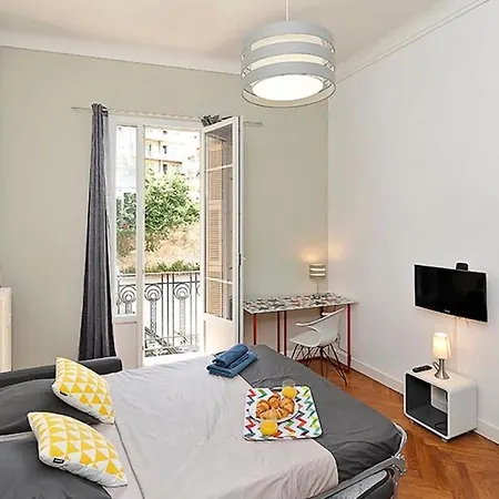 Charming T'4 Near The Beach - Apartment Nizza